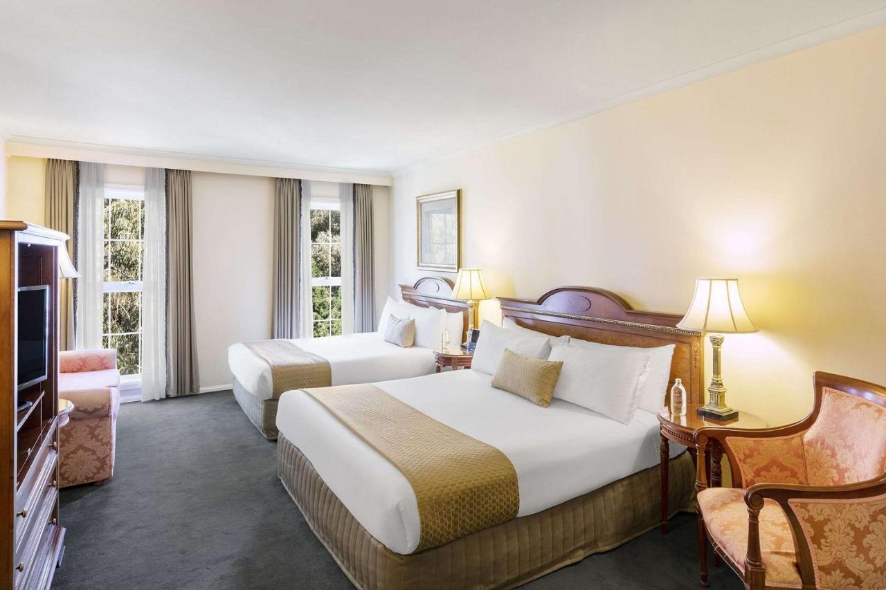 Canterbury International Hotel Forest Hill Eksteriør billede