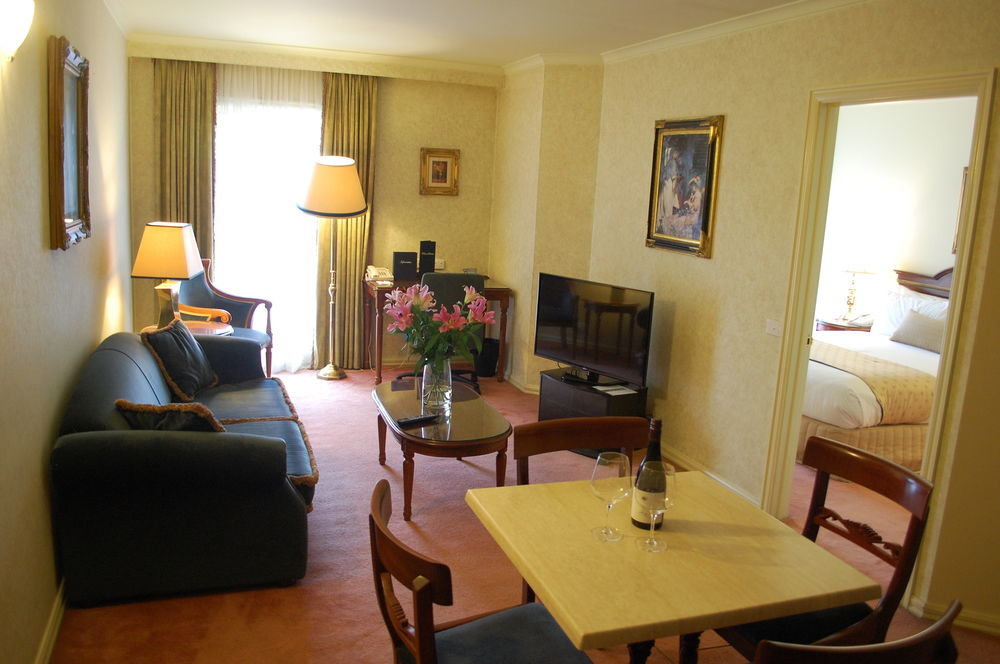 Canterbury International Hotel Forest Hill Eksteriør billede