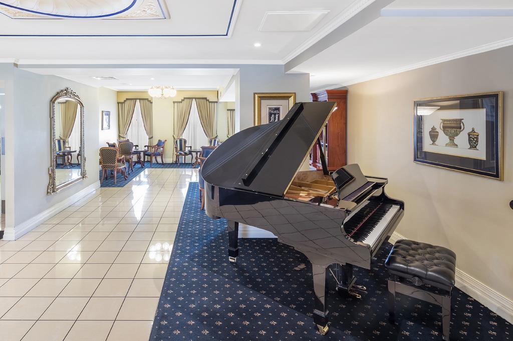 Canterbury International Hotel Forest Hill Eksteriør billede