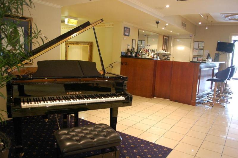 Canterbury International Hotel Forest Hill Eksteriør billede