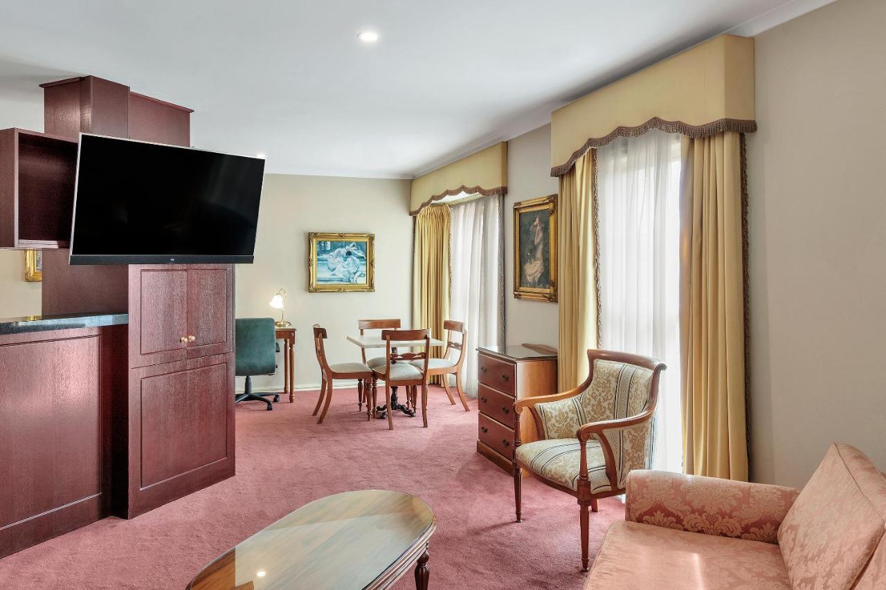 Canterbury International Hotel Forest Hill Eksteriør billede