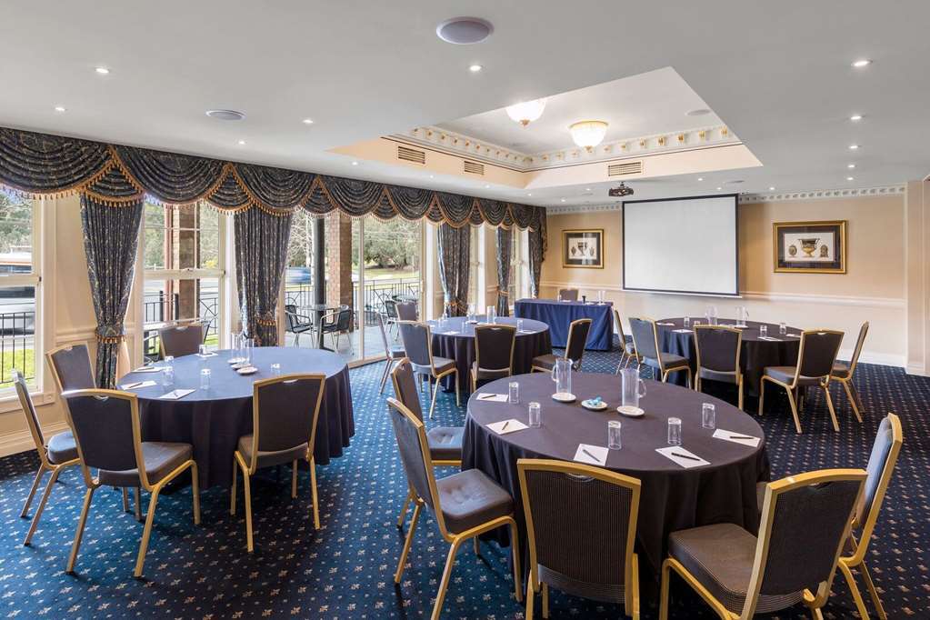 Canterbury International Hotel Forest Hill Restaurant billede
