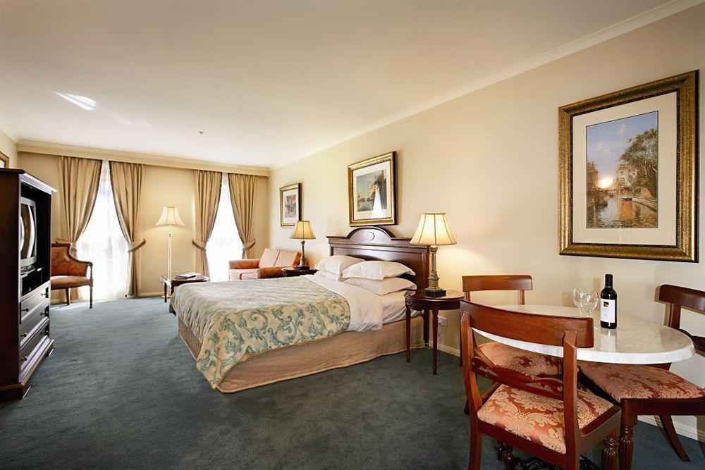 Canterbury International Hotel Forest Hill Eksteriør billede